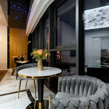 Hanza Tower 5 Stars شقة فندقية
