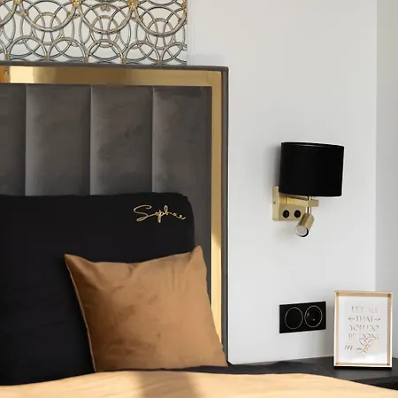 Апарт-отель Hanza Tower 5 Stars