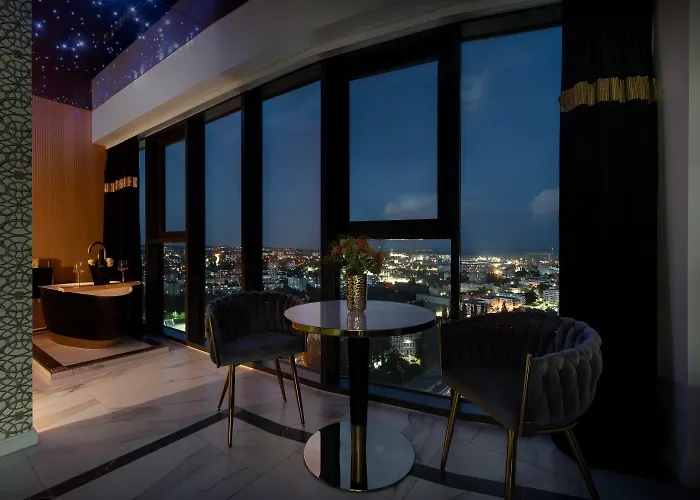 Hotel apartamentowy Hanza Tower 5 Stars 4*